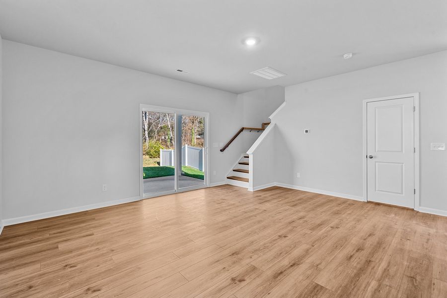 Spacious, unfurnished interior of a new home in Hanes Lake, Winston-Salem (Image 20).