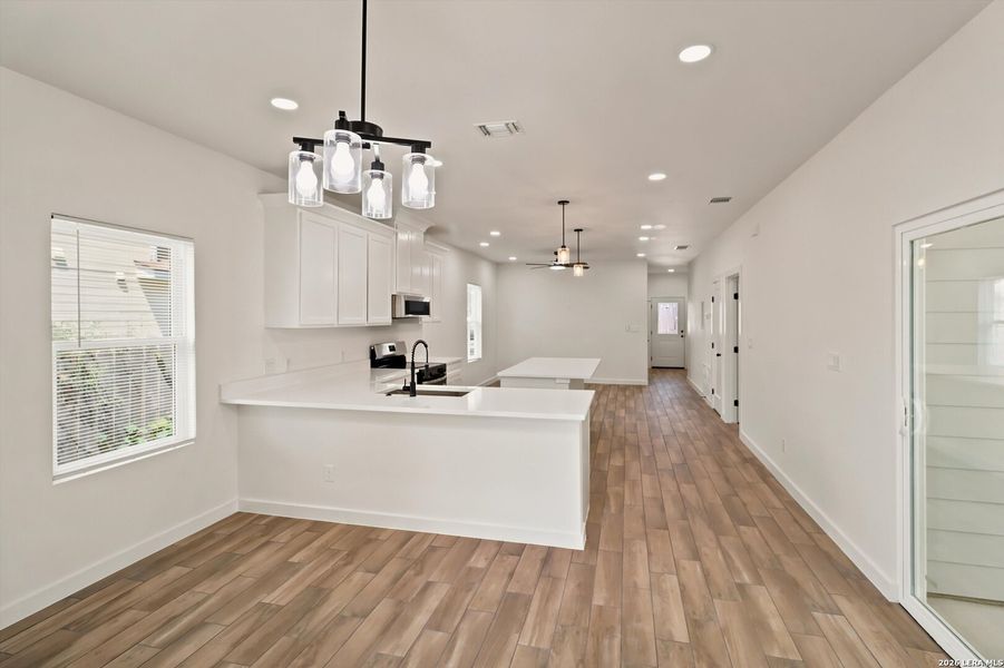 Image 21 of a home in .