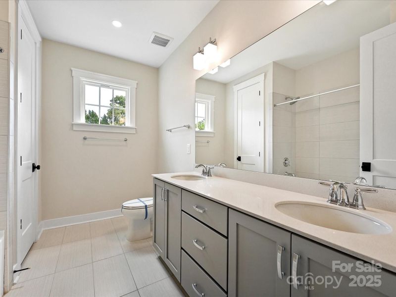 Furnished interior view inside a new home in Coventry Glen, Huntersville (Image 3). Furnished interior view inside a new home in Coventry Glen, Huntersville (Image 3).