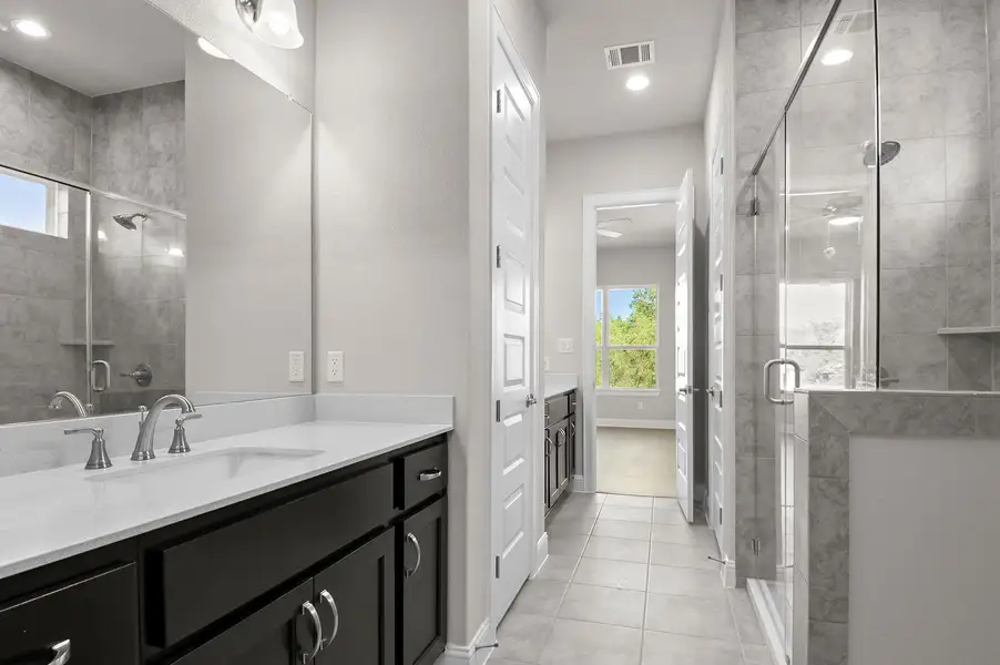 Furnished interior view inside a new home in Cross Creek, Cedar Park (Image 8).