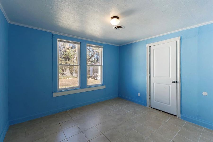 Spacious, unfurnished interior of a new home in , Paris (Image 13). Spacious, unfurnished interior of a new home in , Paris (Image 13).