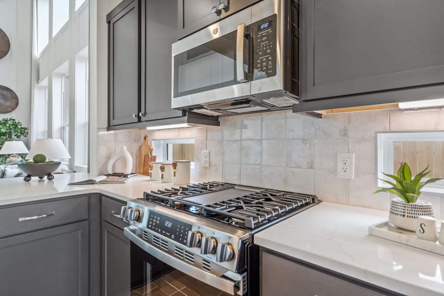 Furnished interior view inside a new home in Emory Glen, Magnolia (Image 5).