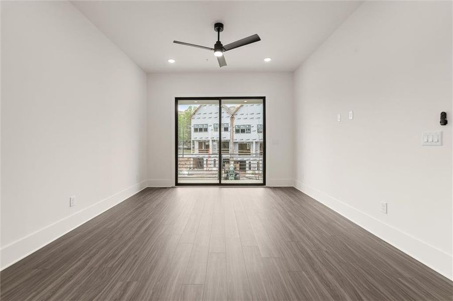 Spacious, unfurnished interior of a new home in , Alpharetta (Image 18).