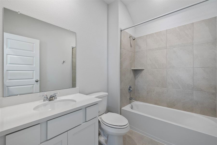 Furnished interior view inside a new home in Mostyn Springs, Magnolia (Image 10).