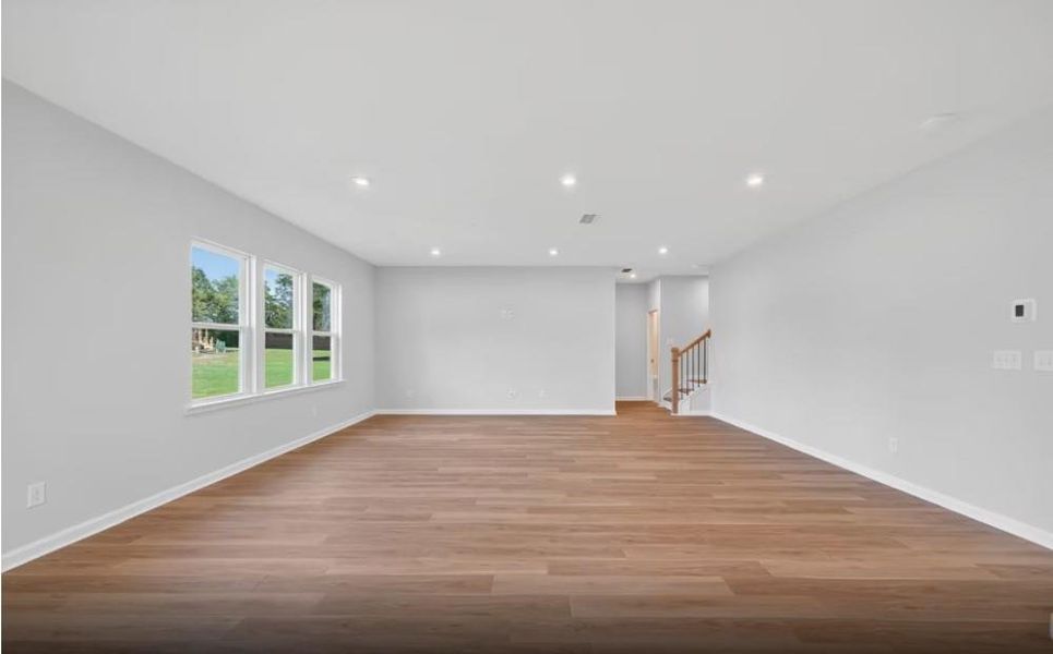 Spacious, unfurnished interior of a new home in Hamilton Place, Cartersville (Image 8).