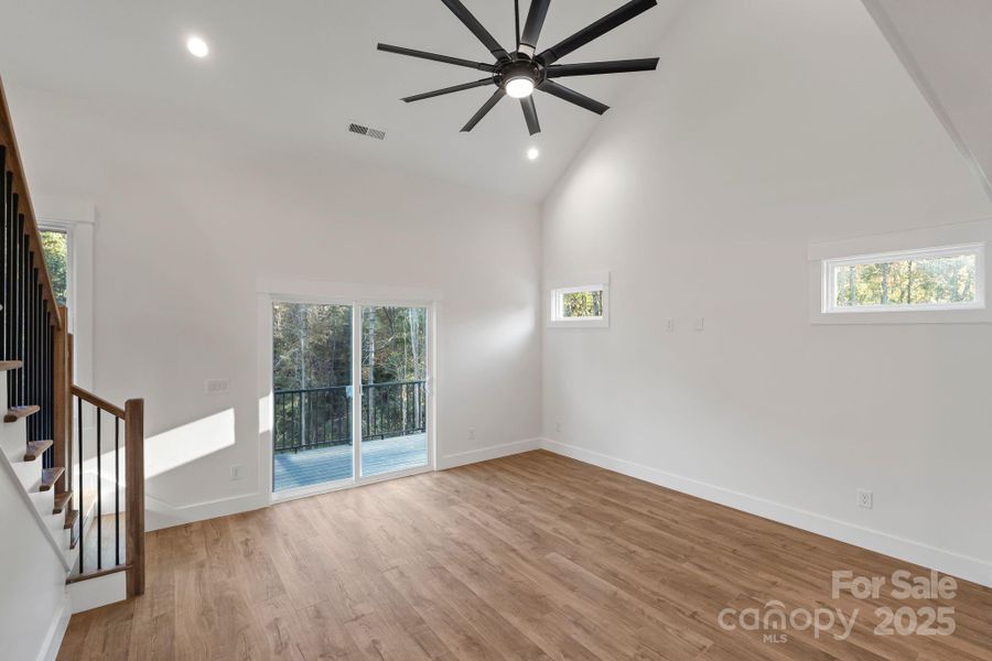 Spacious, unfurnished interior of a new home in , Hickory (Image 39).