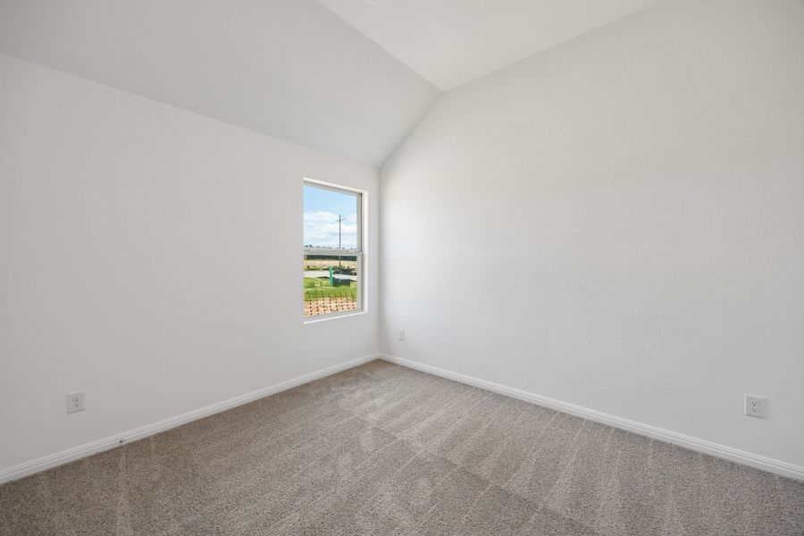 Spacious, unfurnished interior of a new home in Riviera Pines, Huffman (Image 27).