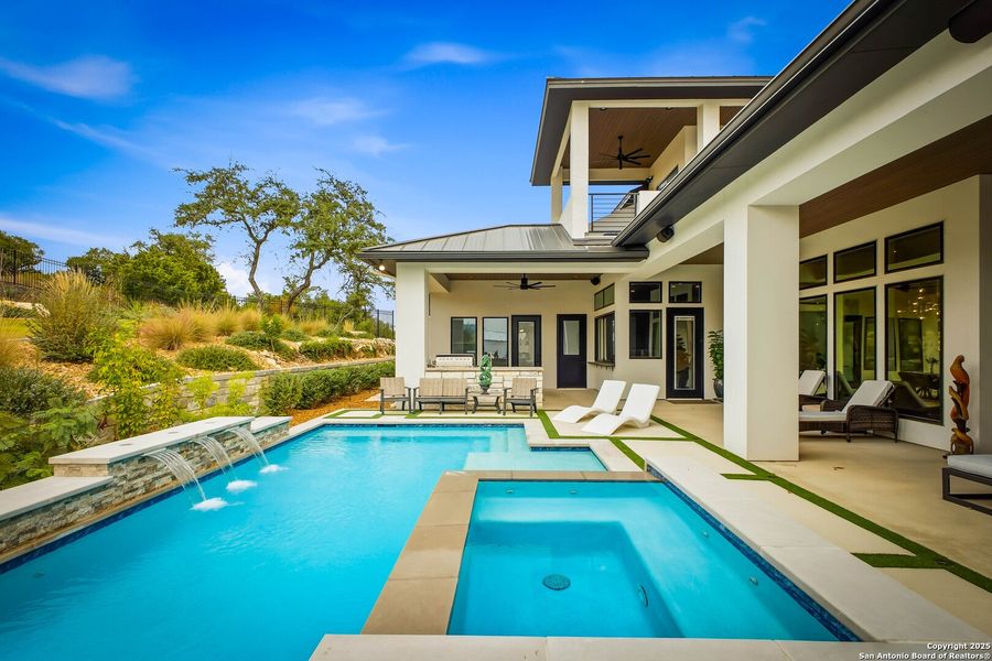 Exterior details and patio area of a home in , San Antonio (Image 42).