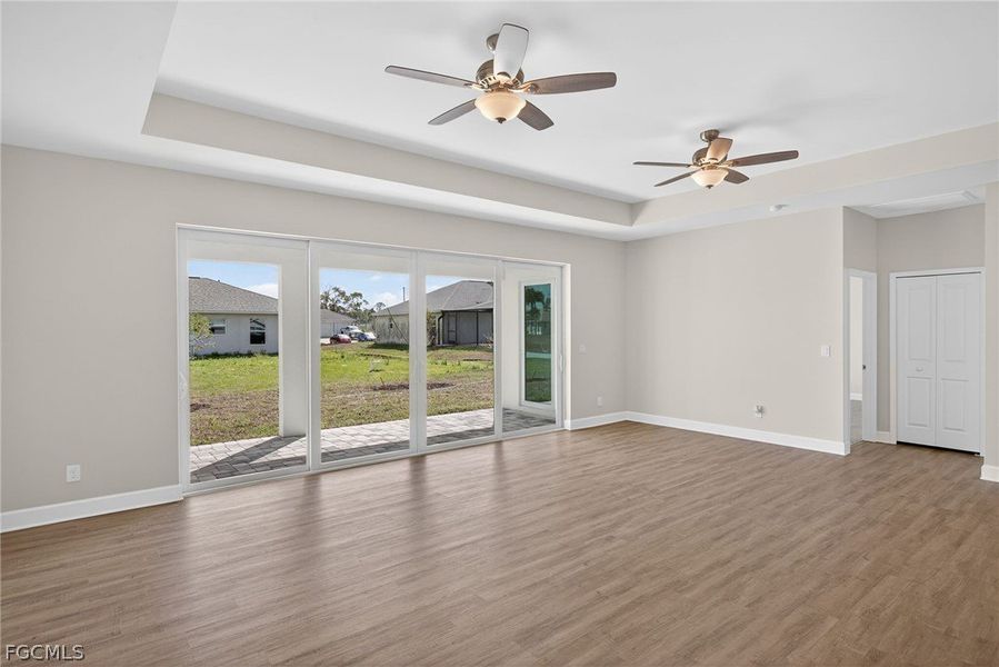 Spacious, unfurnished interior of a new home in Cape Coral, Cape Coral (Image 27).