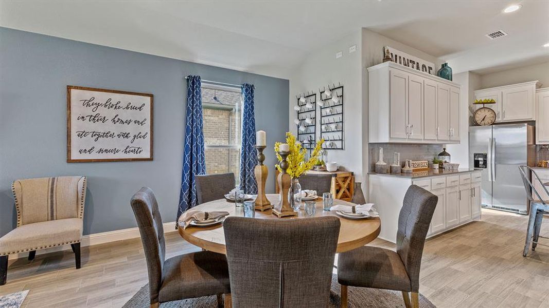 Furnished interior view inside a new home in Eagle Creek, Denton (Image 26).