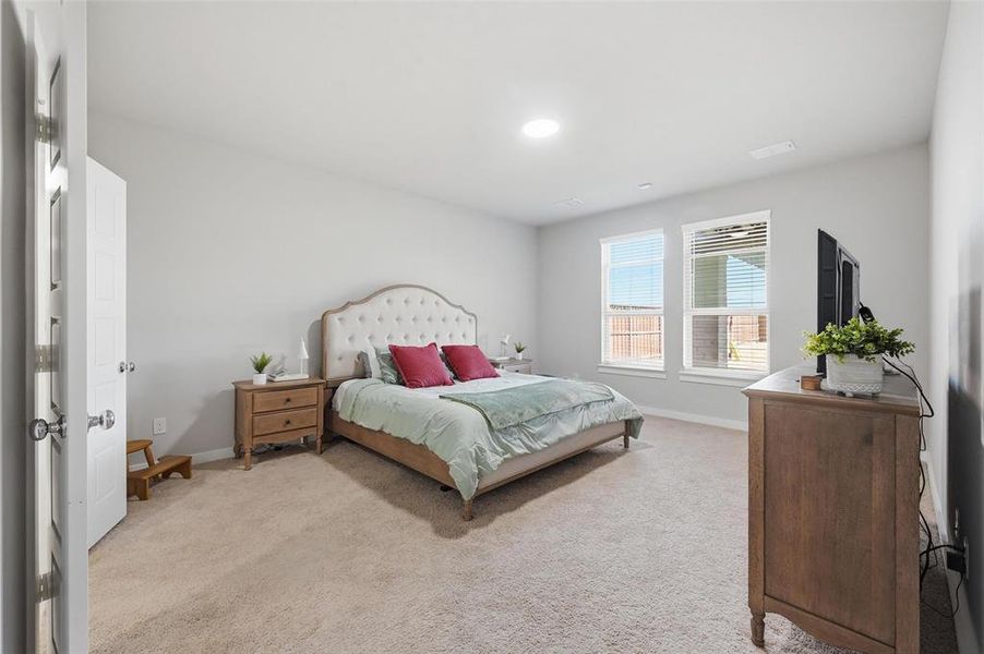 Furnished interior view inside a new home in Ventana, Fort Worth (Image 16). Furnished interior view inside a new home in Ventana, Fort Worth (Image 16).