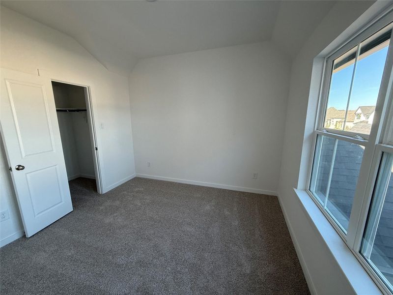 Spacious, unfurnished interior of a new home in Austin Point, Richmond (Image 16).