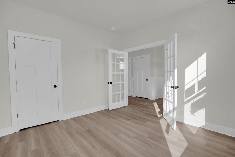Spacious, unfurnished interior of a new home in Old Charleston Acres, Pelion (Image 14).