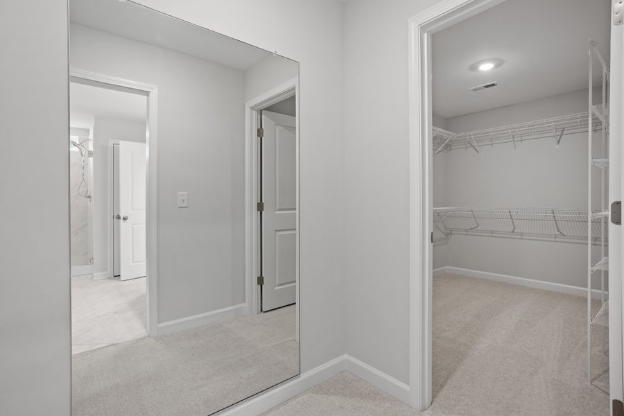 Spacious, unfurnished interior of a new home in Georgias Landing, Raleigh (Image 30).