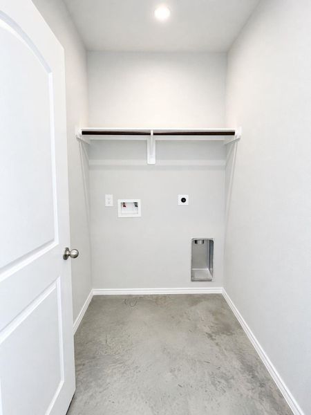 Spacious, unfurnished interior of a new home in , Trinity (Image 28).