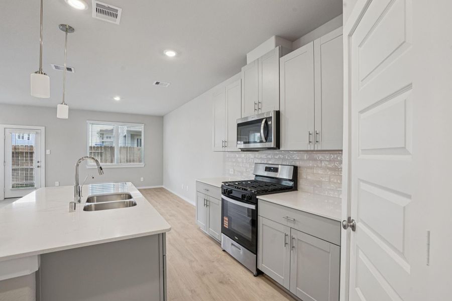 Furnished interior view inside a new home in Kemah Crossing - City Series, Kemah (Image 10). Furnished interior view inside a new home in Kemah Crossing - City Series, Kemah (Image 10).