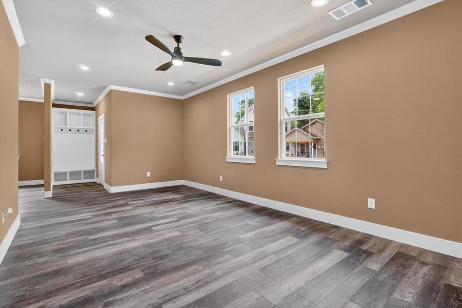 Spacious, unfurnished interior of a new home in , Waxahachie (Image 24).