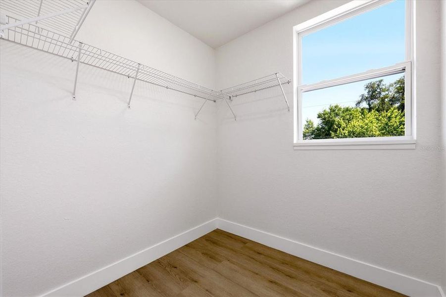 Spacious, unfurnished interior of a new home in , St. Petersburg (Image 24).