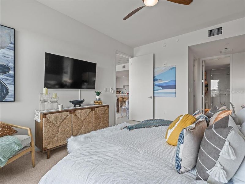 Furnished interior view inside a new home in , Clearwater (Image 5).