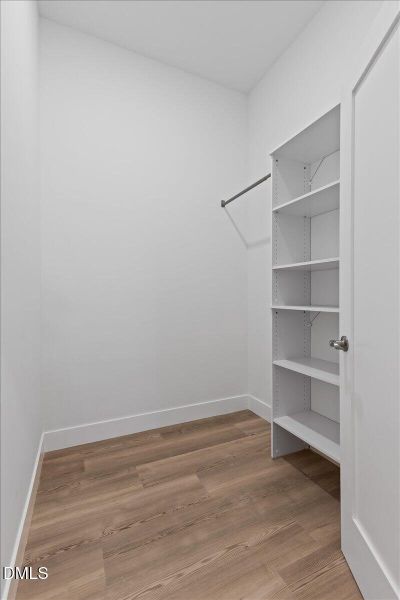 MASTER BED CLOSET