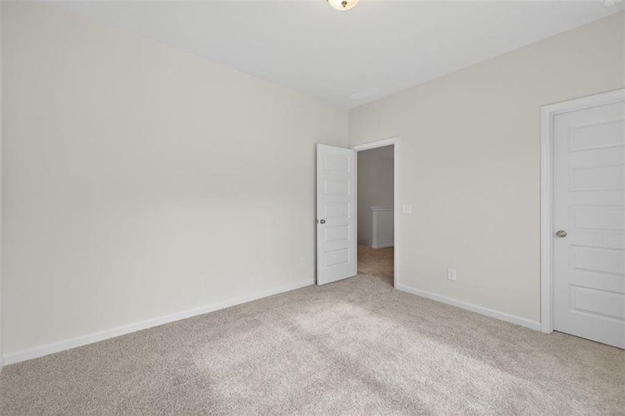 Spacious, unfurnished interior of a new home in Garrett Preserve, Douglasville (Image 55).