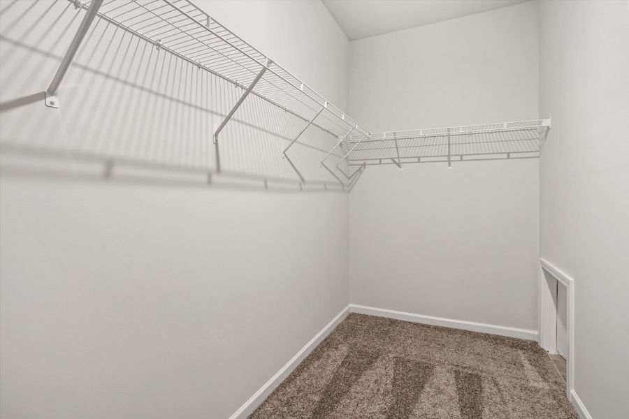 Spacious, unfurnished interior of a new home in Cambridge Reserve, Angier (Image 22).