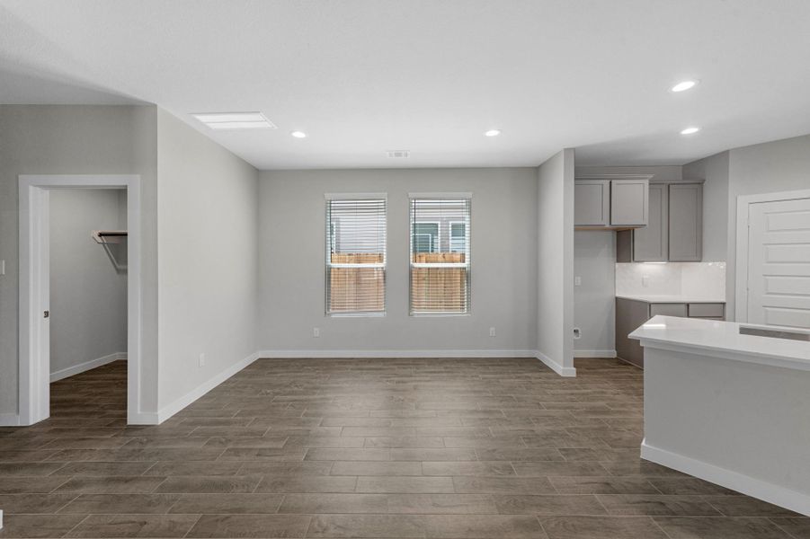 Spacious, unfurnished interior of a new home in Cypresswood Landing, Humble (Image 19). Spacious, unfurnished interior of a new home in Cypresswood Landing, Humble (Image 19).