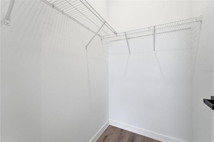 Spacious, unfurnished interior of a new home in , Ocala (Image 24).