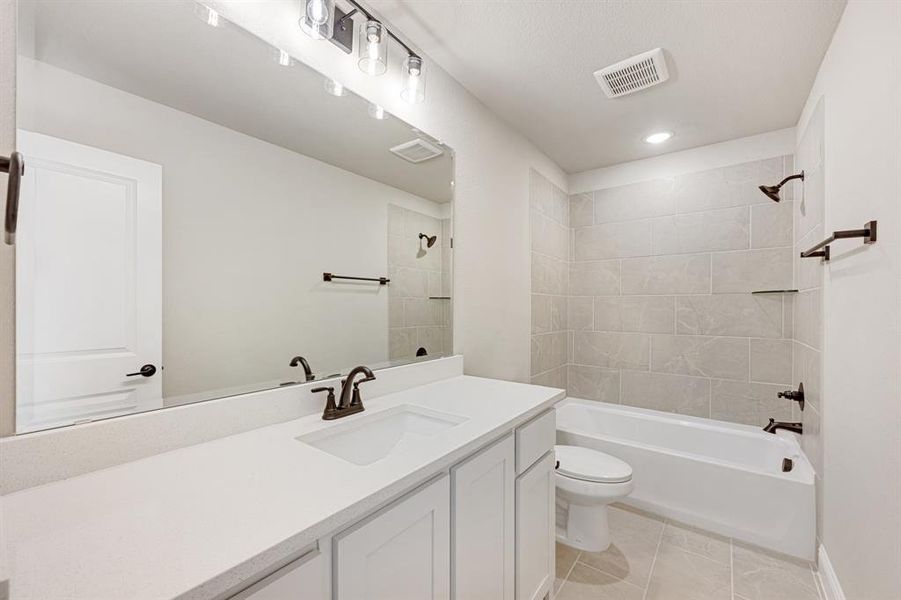 Furnished interior view inside a new home in Triple Diamond Ranch, Mansfield (Image 5).