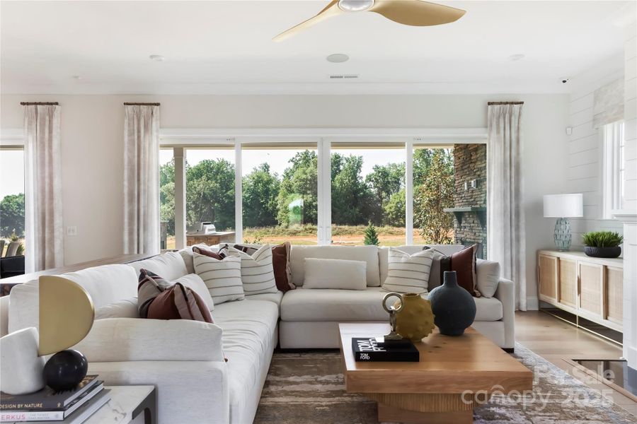 Plan 4 | McLean South Shore *actual finishes, structural selections, and orientation may vary.