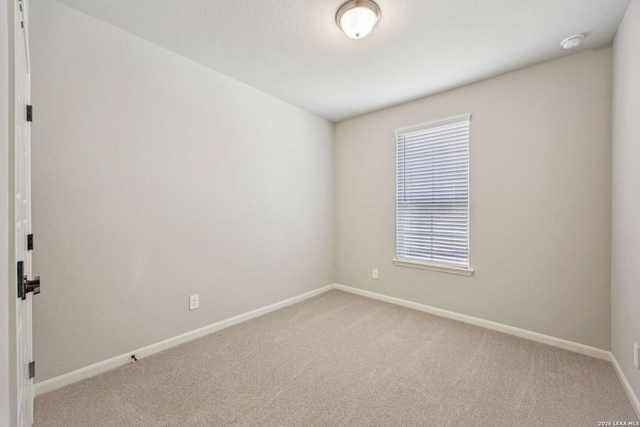 Spacious, unfurnished interior of a new home in Arcadia Ridge - Premier Series, San Antonio (Image 29).