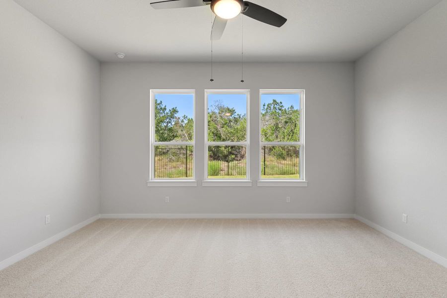 Spacious, unfurnished interior of a new home in Lariat, Liberty Hill (Image 40).