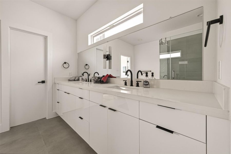 Furnished interior view inside a new home in , Houston (Image 34). Furnished interior view inside a new home in , Houston (Image 34).