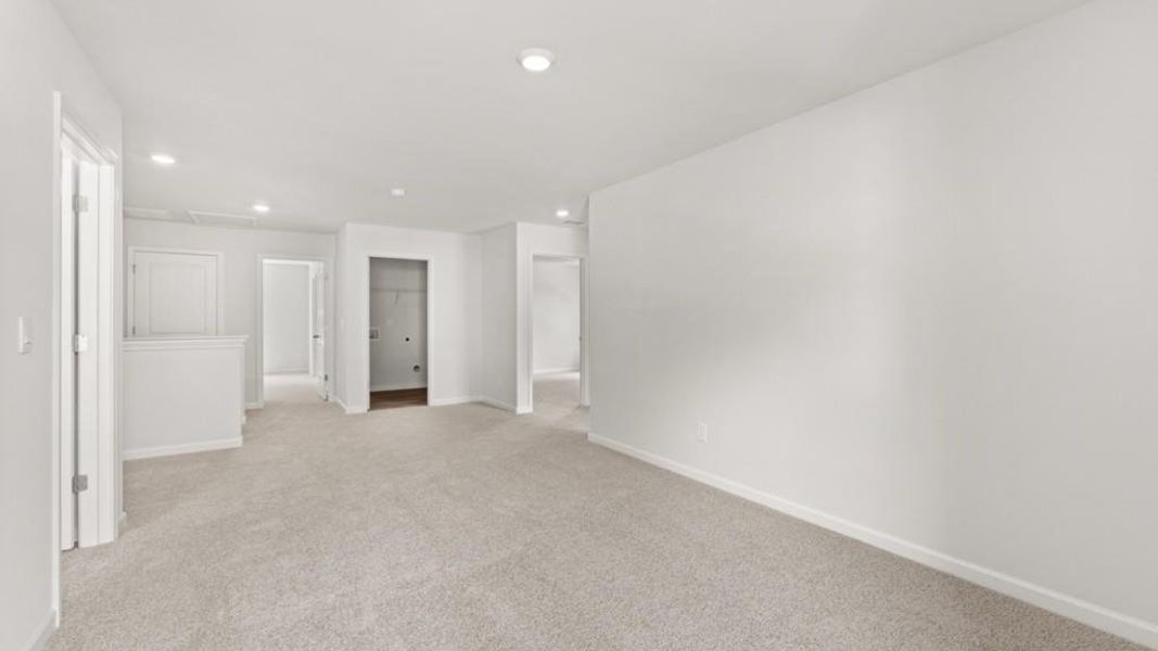 Spacious, unfurnished interior of a new home in Northwoods at Mirror Lake, Villa Rica (Image 26).