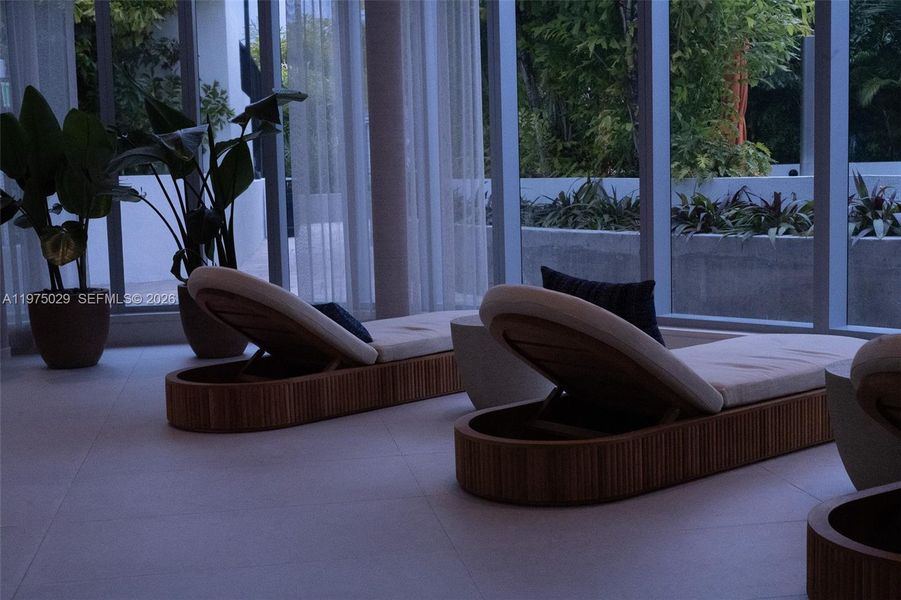 Community amenities in , Miami (Image 44).