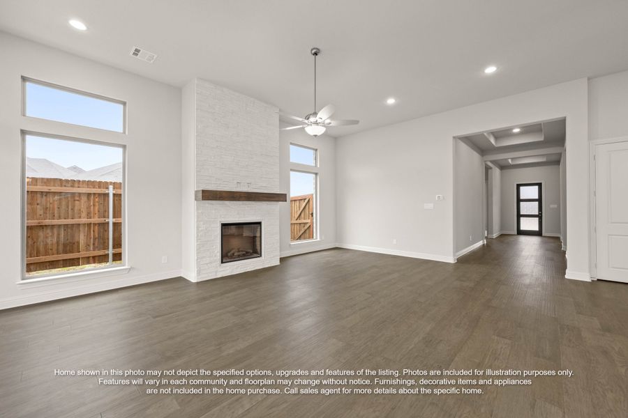 Spacious, unfurnished interior of a new home in Chapel Ridge, Waco (Image 7). Spacious, unfurnished interior of a new home in Chapel Ridge, Waco (Image 7).