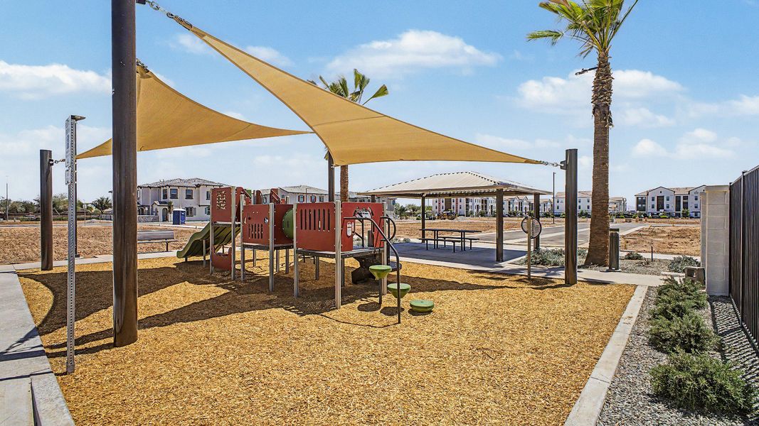 Community amenities in Surprise City Center, Surprise (Image 31).