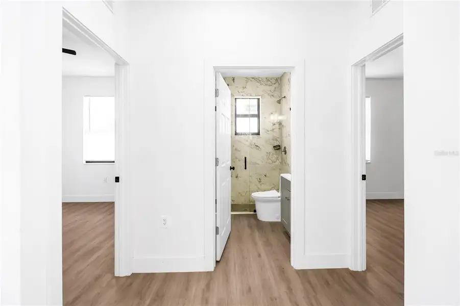 Spacious, unfurnished interior of a new home in , Clewiston (Image 36).