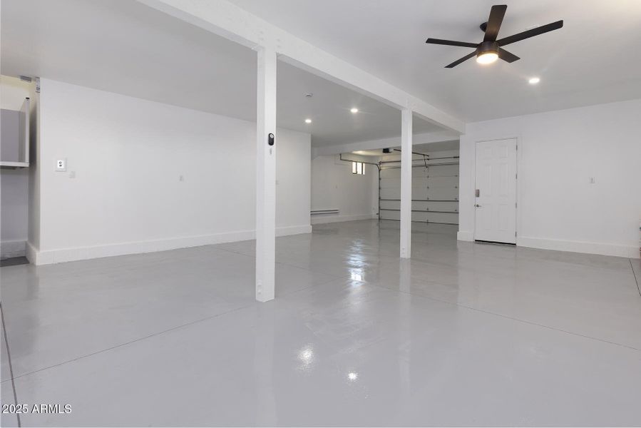 2943 E Lookout Ln (44) 2943 E Lookout Ln (44)