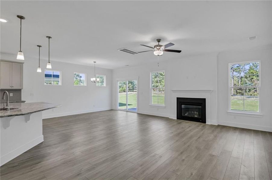 Spacious, unfurnished interior of a new home in Villas at Dawsonville, Dawsonville (Image 29).