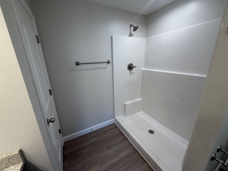Spacious, unfurnished interior of a new home in Stones Throw, Inman (Image 12).