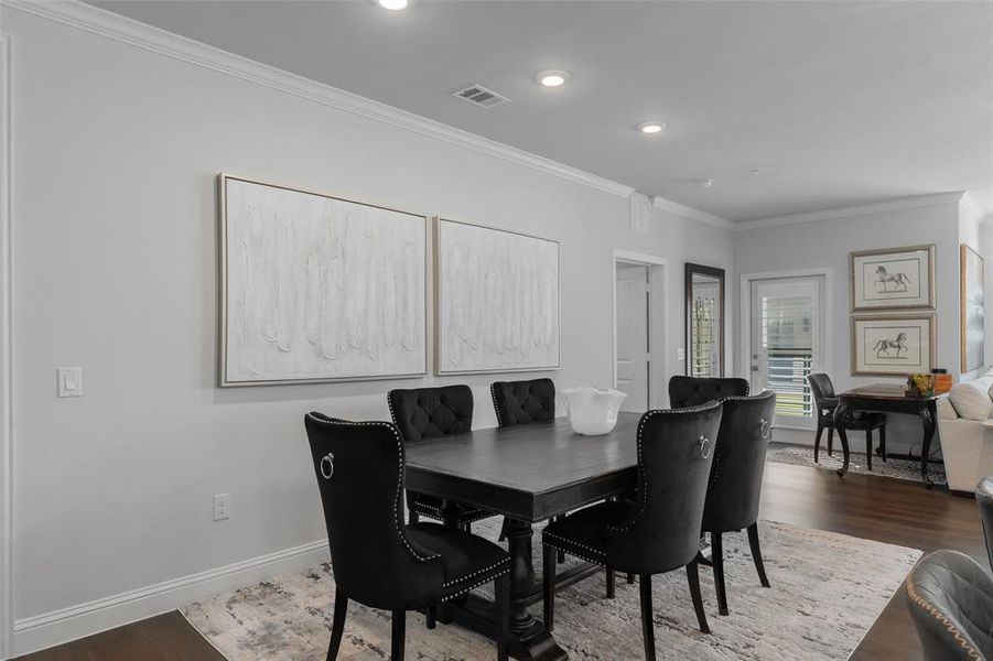 Furnished interior view inside a new home in , Allen (Image 16).