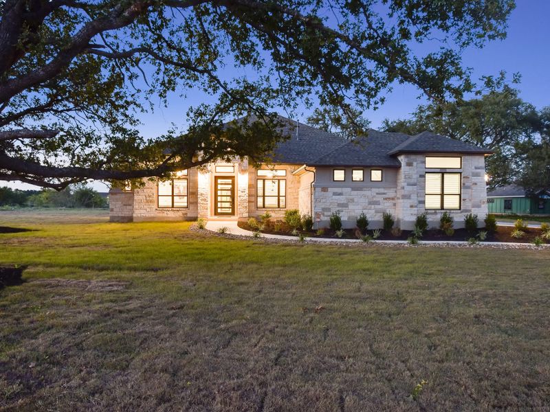 Representative exterior details of a home built from the San Simeon I by Giddens Homes in Clearwater Ranch, Liberty Hill (Image 71).