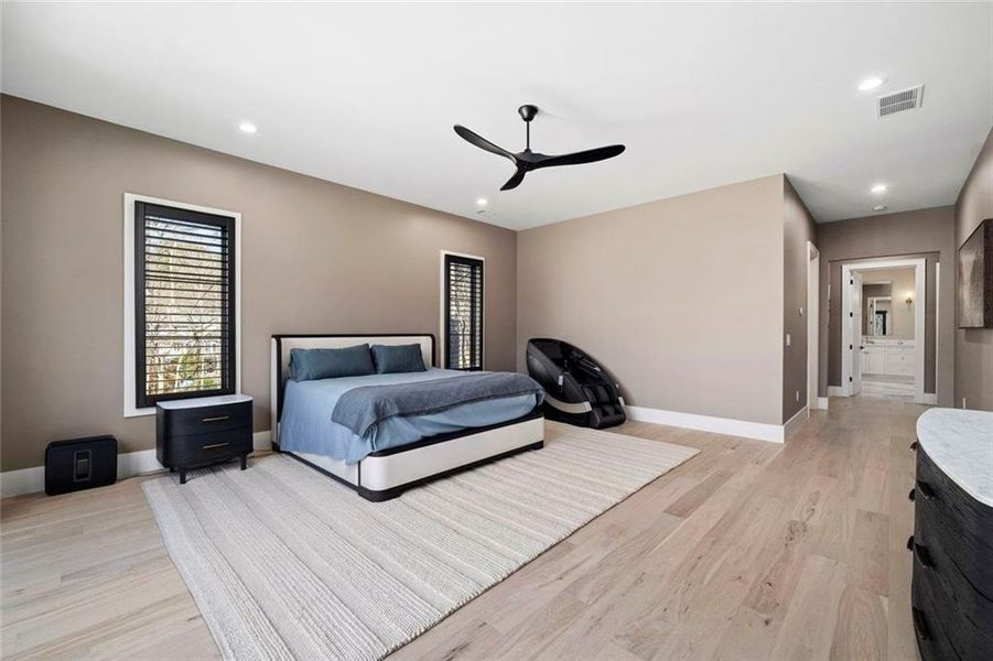 Furnished interior view inside a new home in , Alpharetta (Image 36).