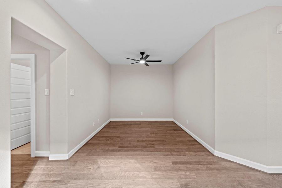 Spacious, unfurnished interior of a new home in , Houston (Image 20).