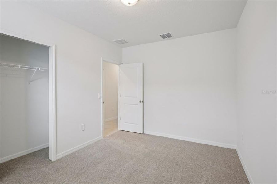 Spacious, unfurnished interior of a new home in Hamilton Bluff - Signature Series, Lake Hamilton (Image 15).