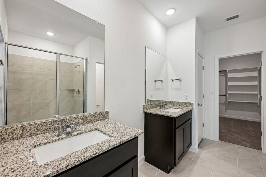 Representative furnished interior of a home built from the 3501 by Risewell Homes in Parkton Square, Kyle (Image 7).