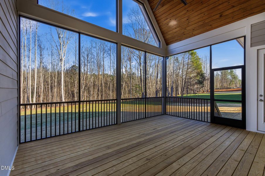 1 Screened Porch Woods