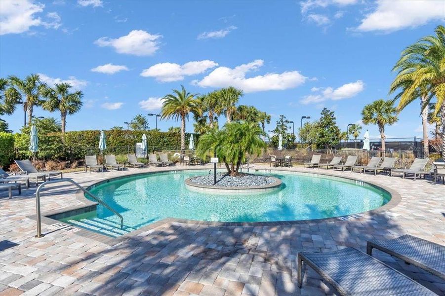 Community amenities in Esplanade at Artisan Lakes, Palmetto (Image 45).