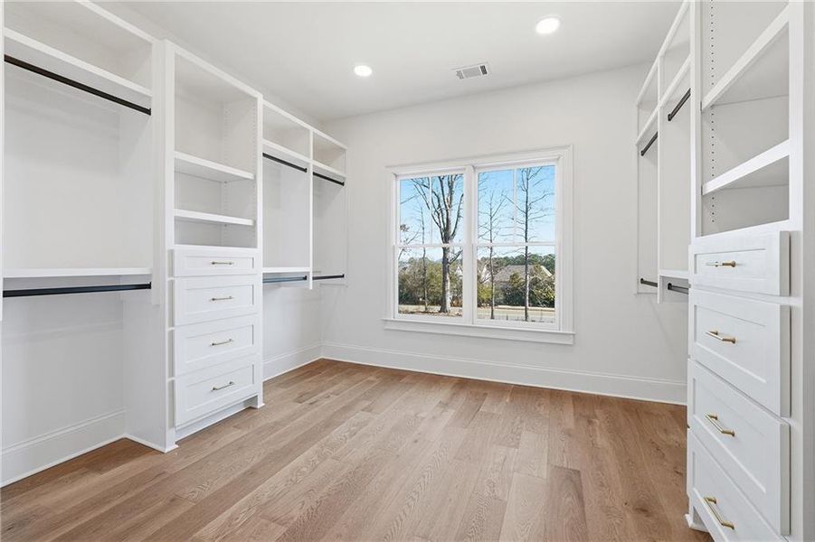 Spacious, unfurnished interior of a new home in , Marietta (Image 28).